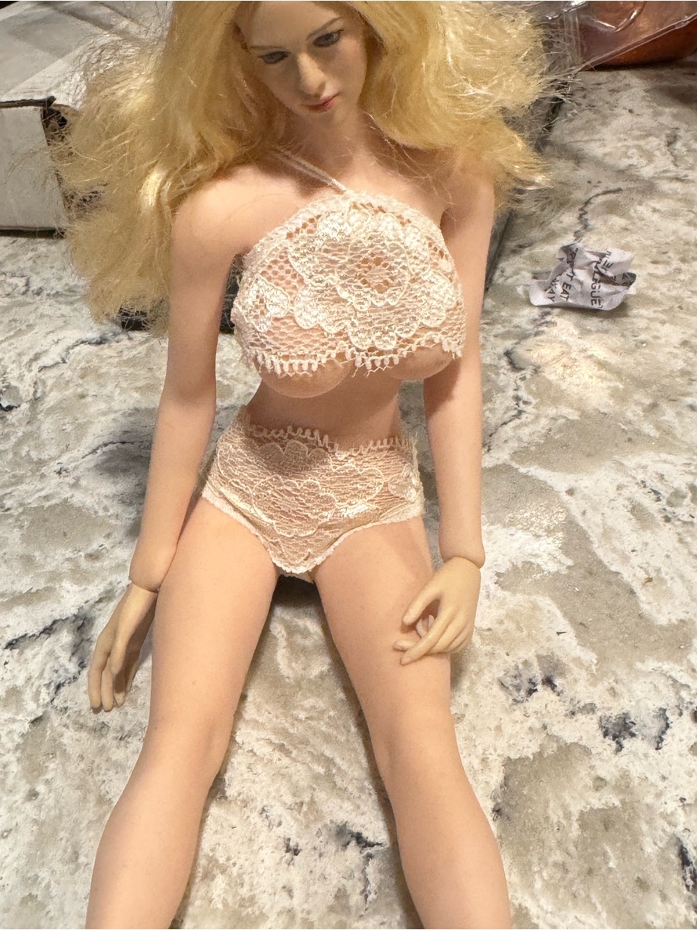Super flexible 1/6 scale with extra head